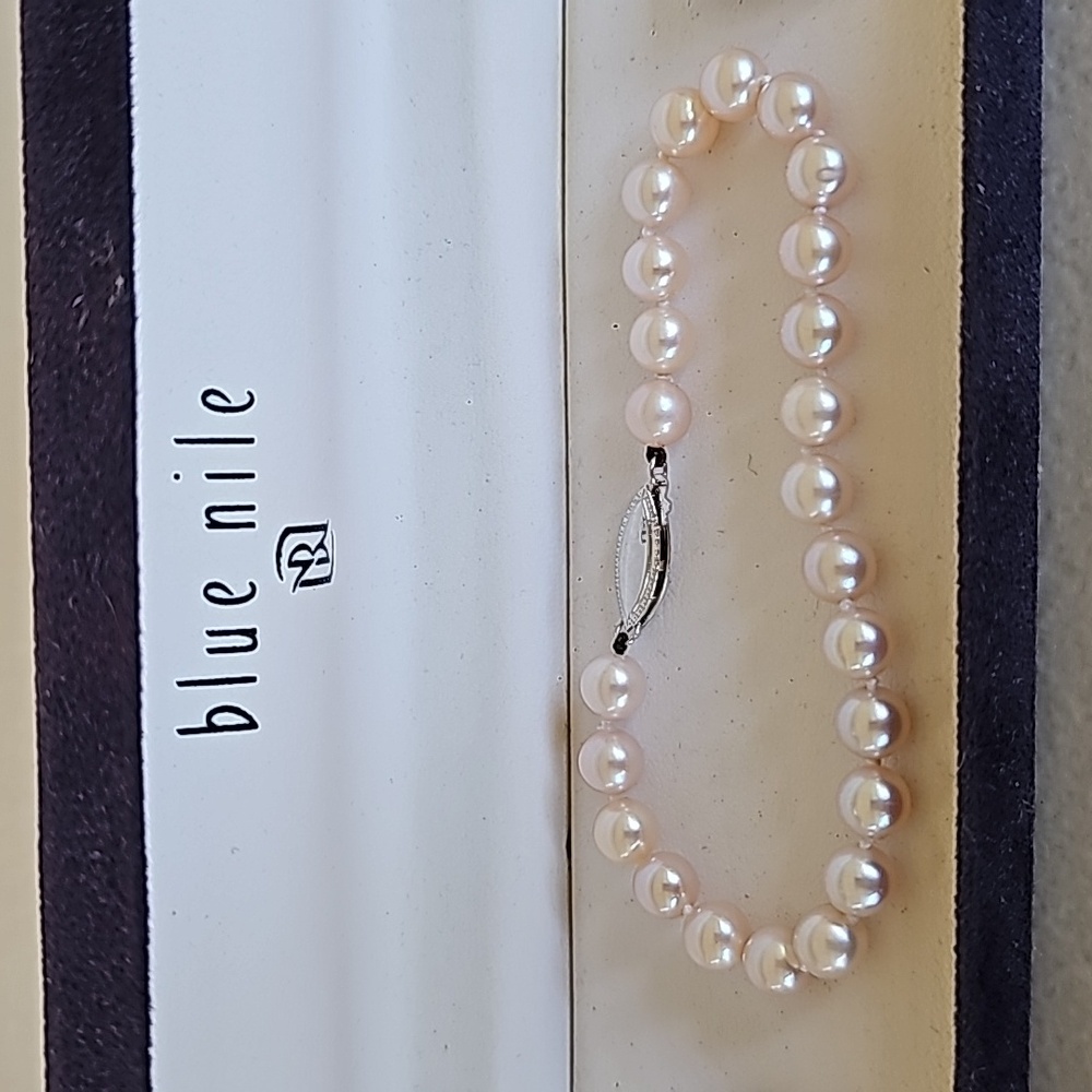 blue Nile pearl bracelet